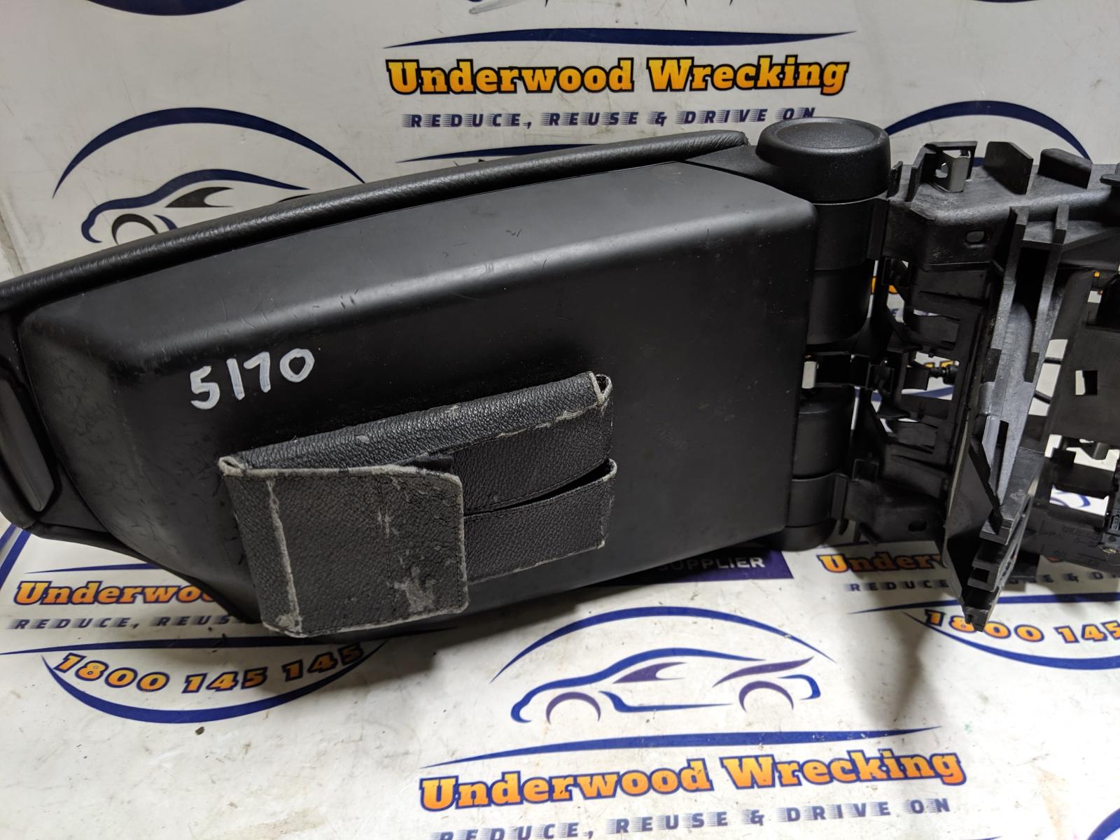 View Auto part Console Bmw 1 Series 2009