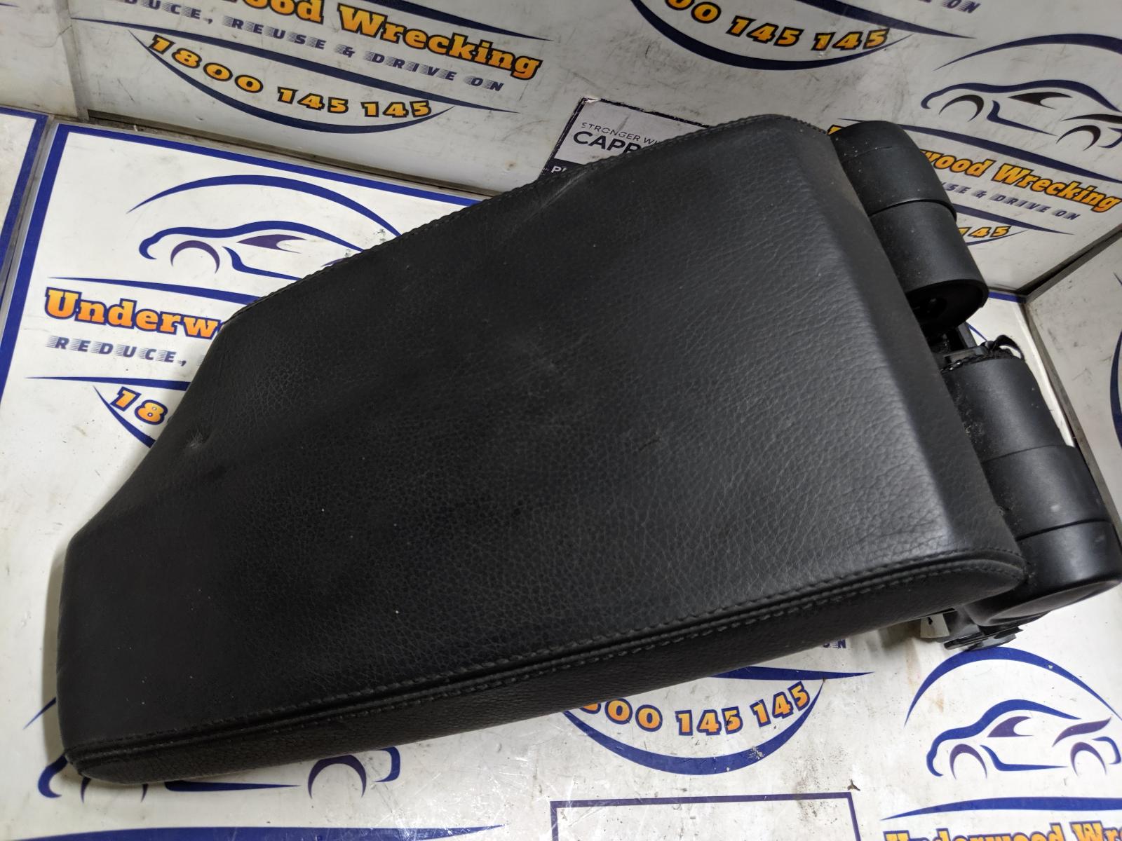 View Auto part Console Bmw 1 Series 2009