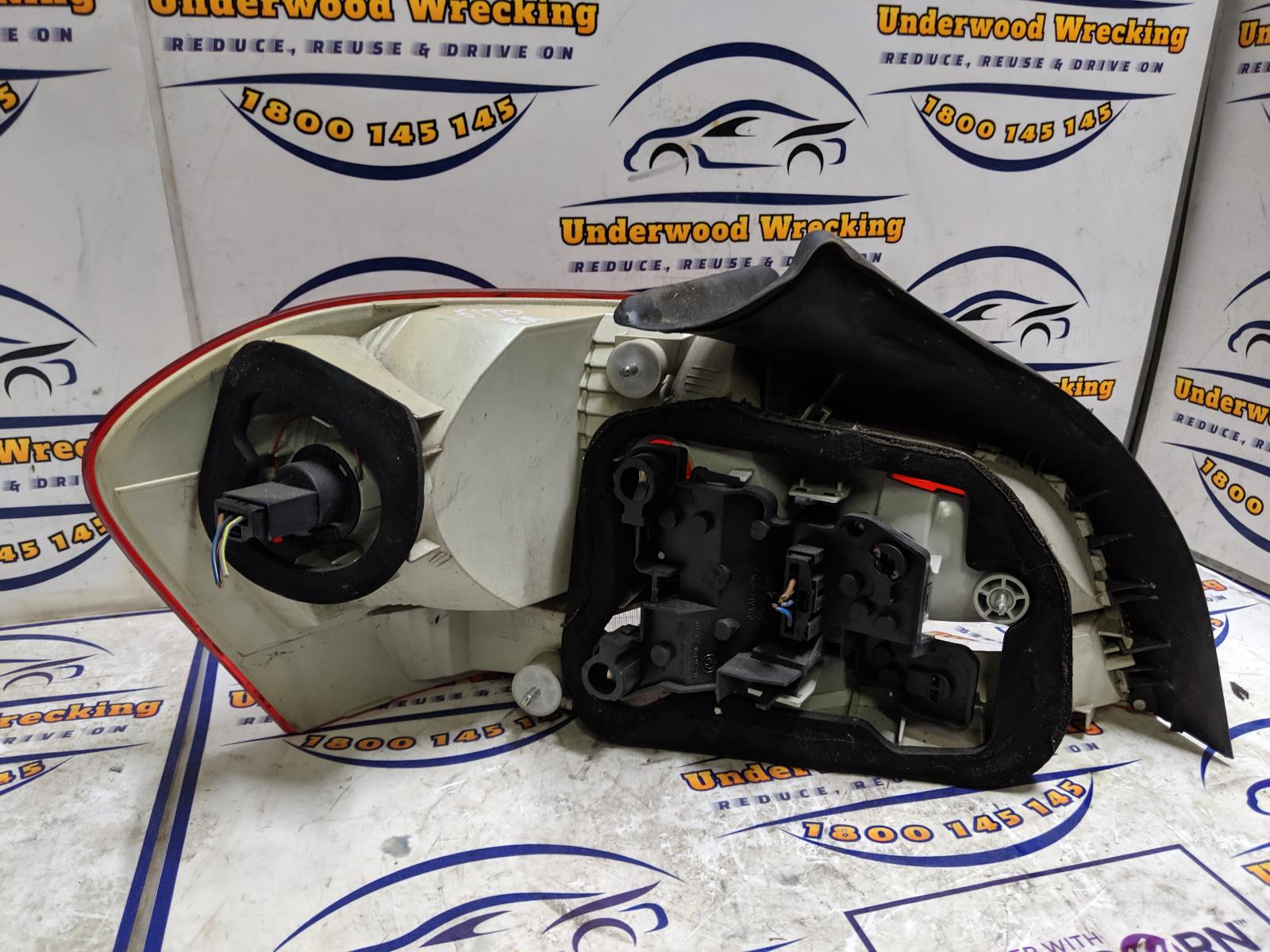 View Auto part Right Taillight Bmw 1 Series 2009