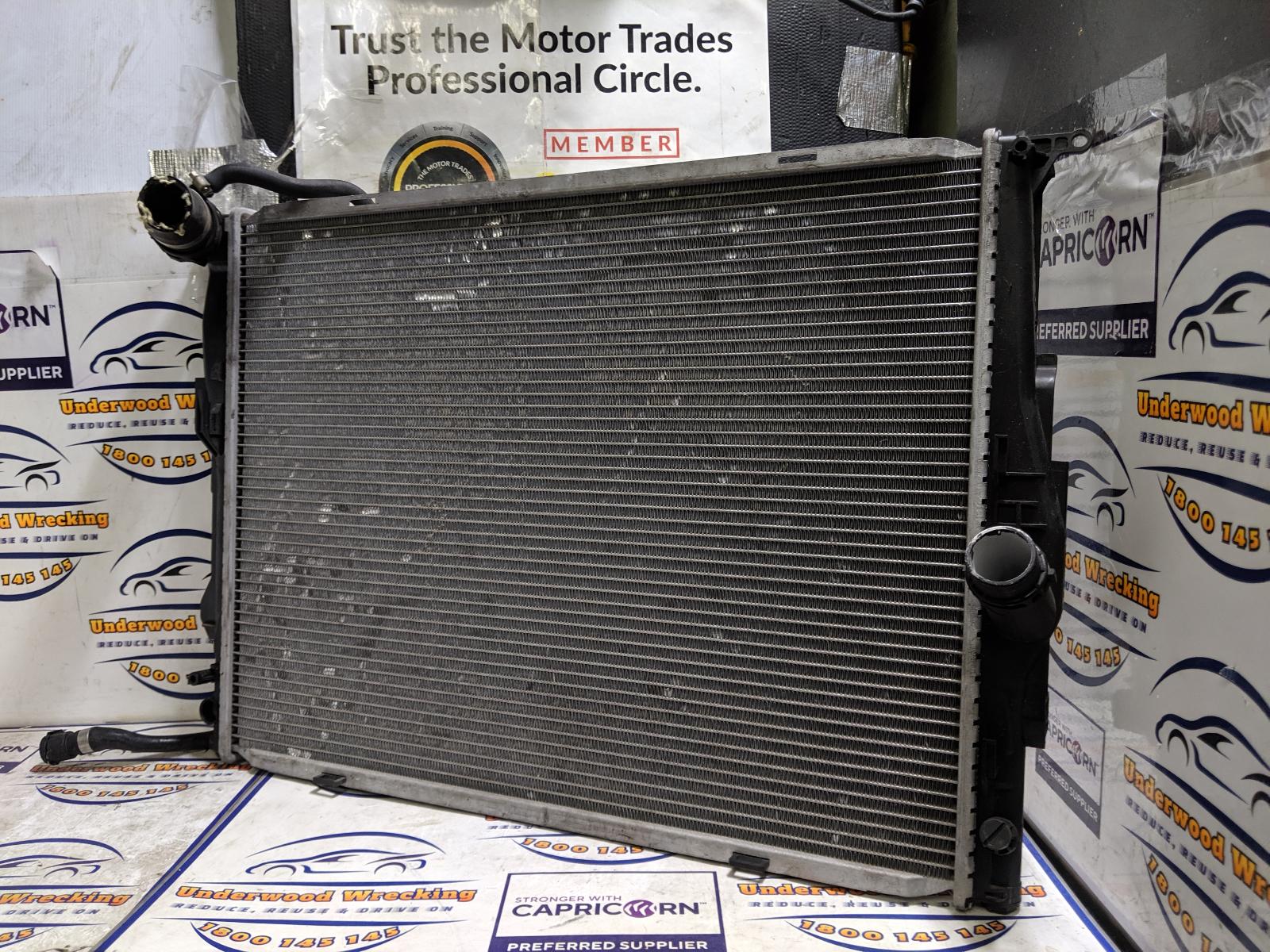 View Auto part Radiator Bmw 1 Series 2009