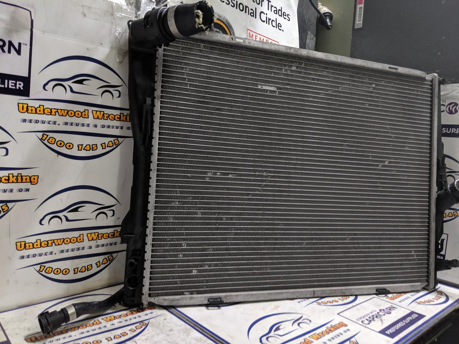 View Auto part Radiator Bmw 1 Series 2009