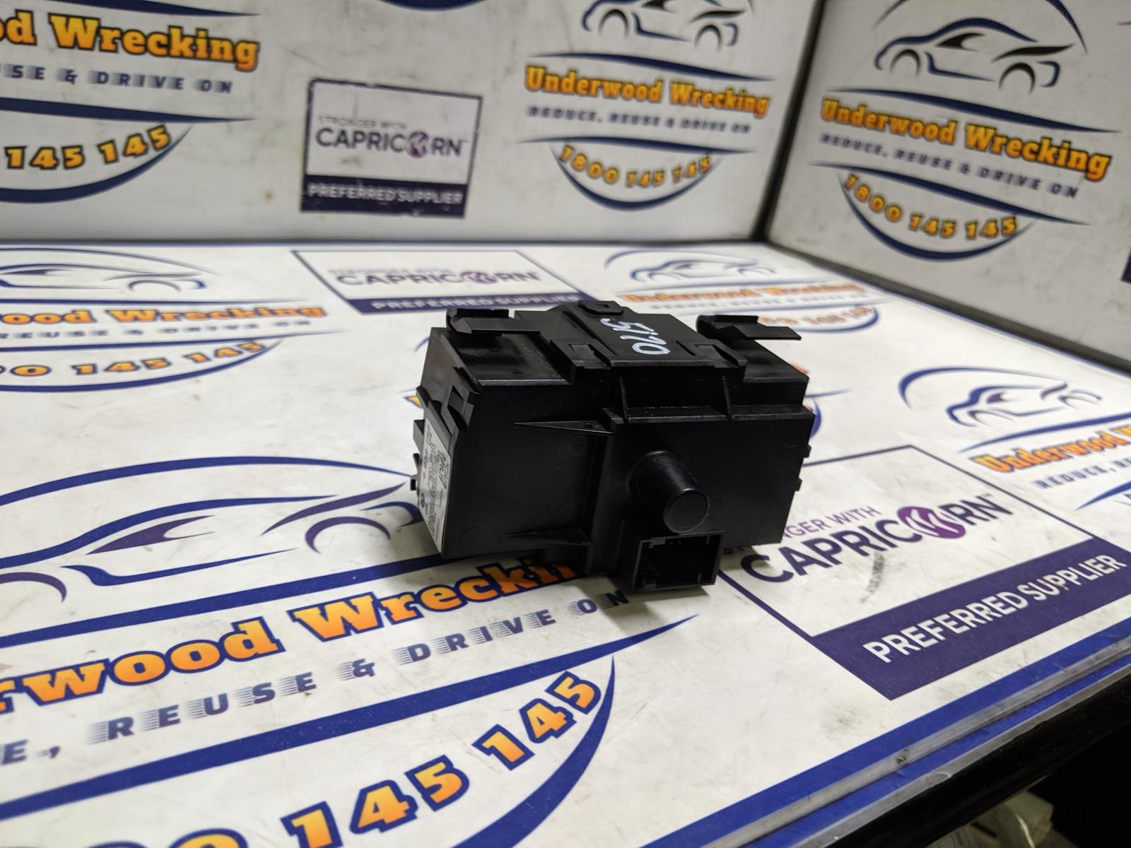 View Auto part Combination Switch Bmw 1 Series 2009