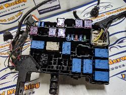 View Auto part Fuse Box Suzuki Swift 2006