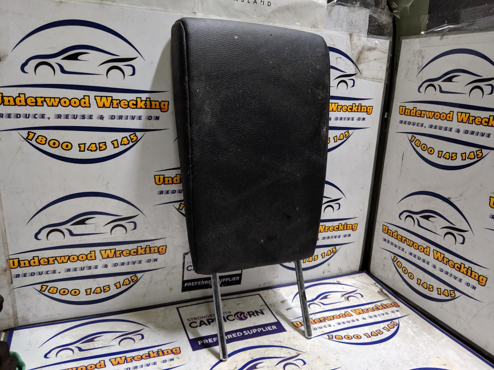 View Auto part Headrest Mitsubishi Pajero 2014