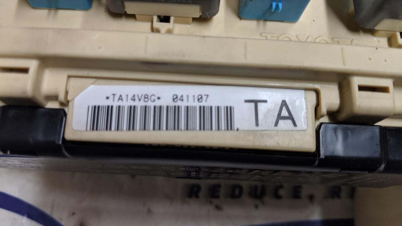 View Auto part Fuse Box Toyota Camry 2007