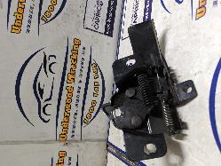 View Auto part Bonnet Lock/Support Great Wall Cannon Ute 2022