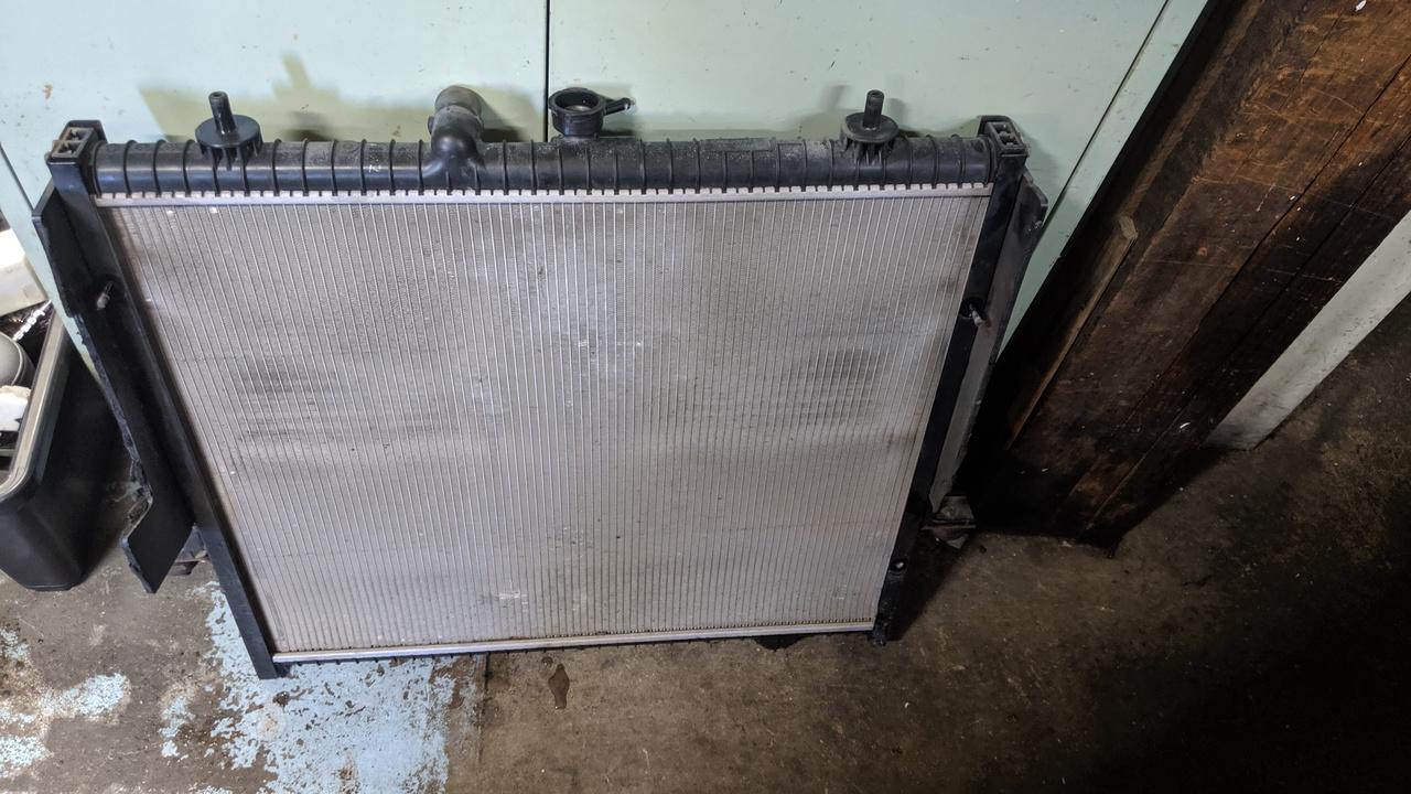 View Auto part Radiator Great Wall Cannon Ute 2022