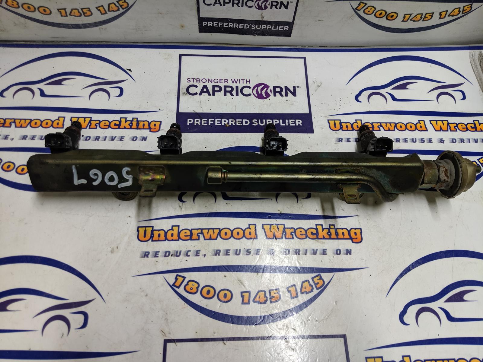 View Auto part Fuel Injector Honda Crv 2004