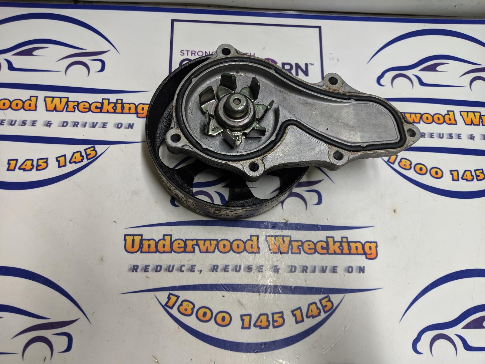 View Auto part Water Pump Honda Crv 2004