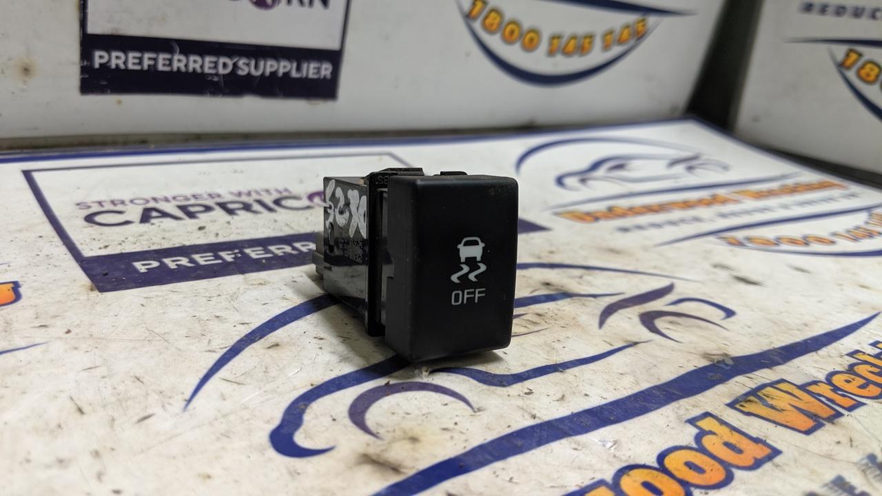 View Auto part Misc Switch/Relay Isuzu Dmax 2023