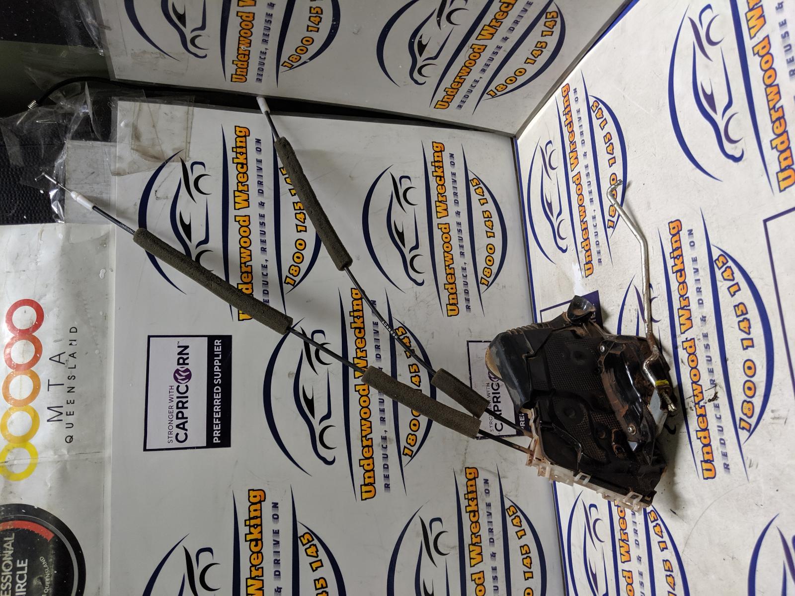 View Auto part Door/Boot/Gate Lock Isuzu Dmax 2023