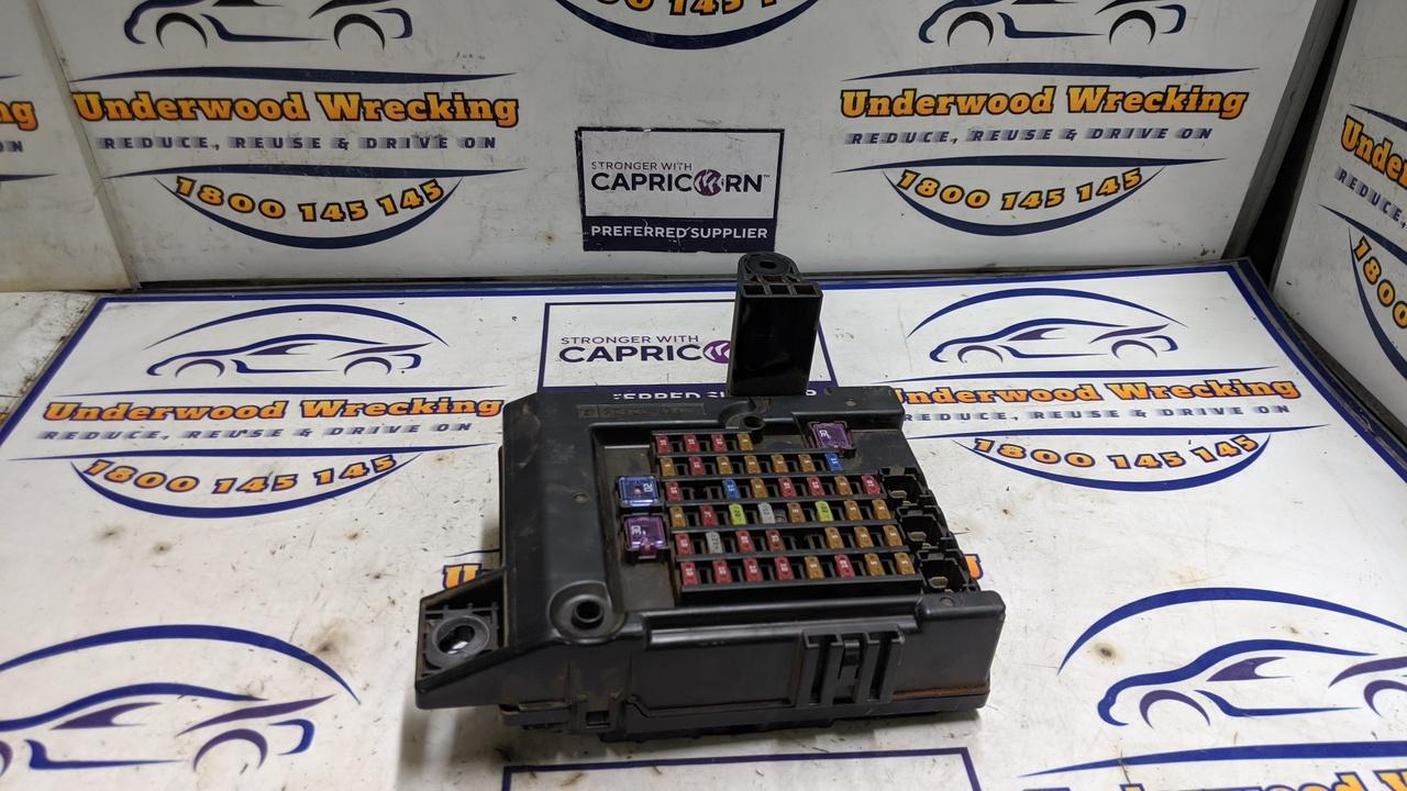 View Auto part Fuse Box Isuzu Dmax 2023