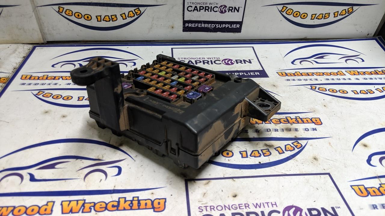View Auto part Fuse Box Isuzu Dmax 2023