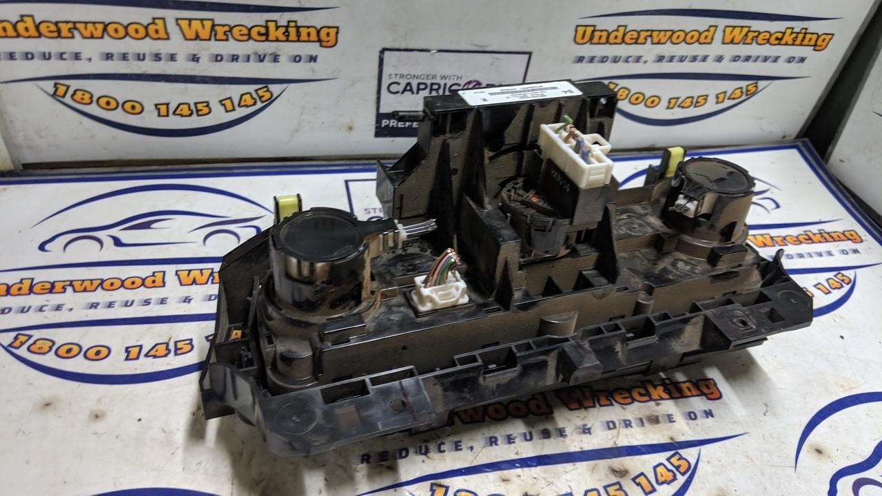 View Auto part Heater/Ac Controls Isuzu Dmax 2023