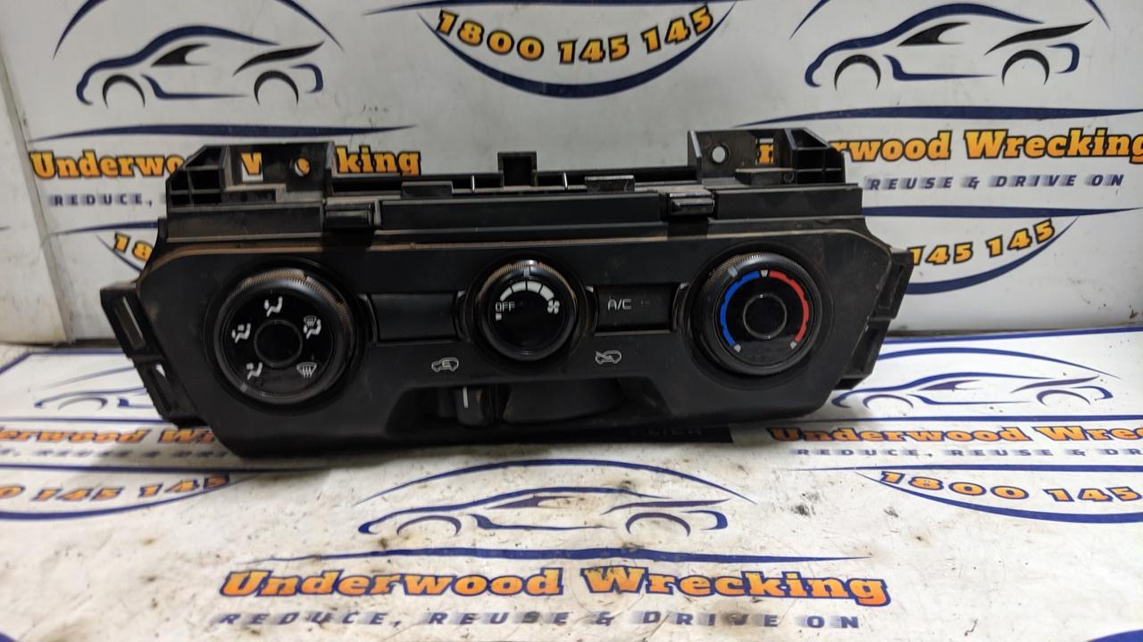View Auto part Heater/Ac Controls Isuzu Dmax 2023