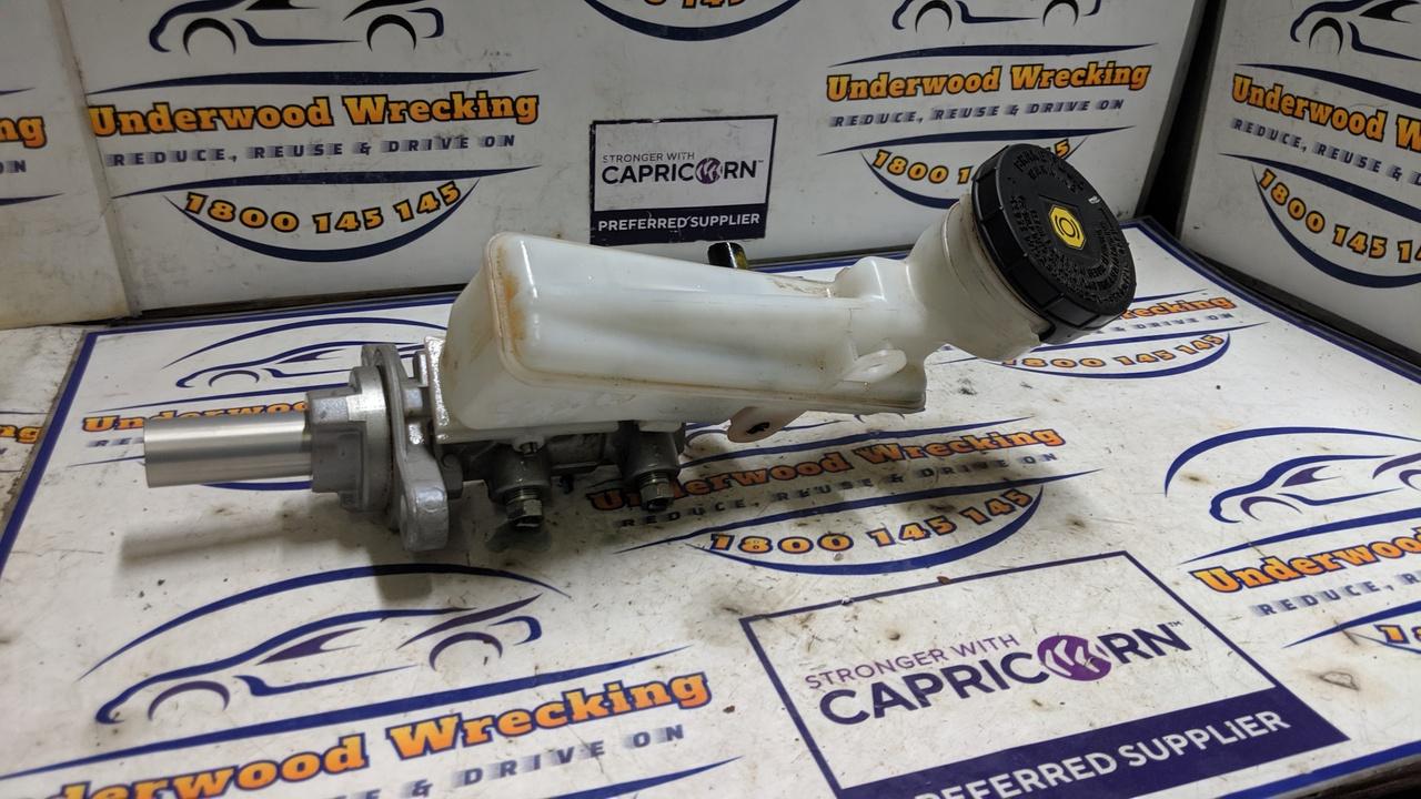 View Auto part Master Cylinder Isuzu Dmax 2023