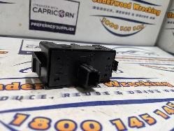 View Auto part Misc Switch/Relay Renault Trafic 2017