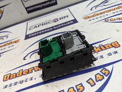 View Auto part Misc Switch/Relay Renault Trafic 2017