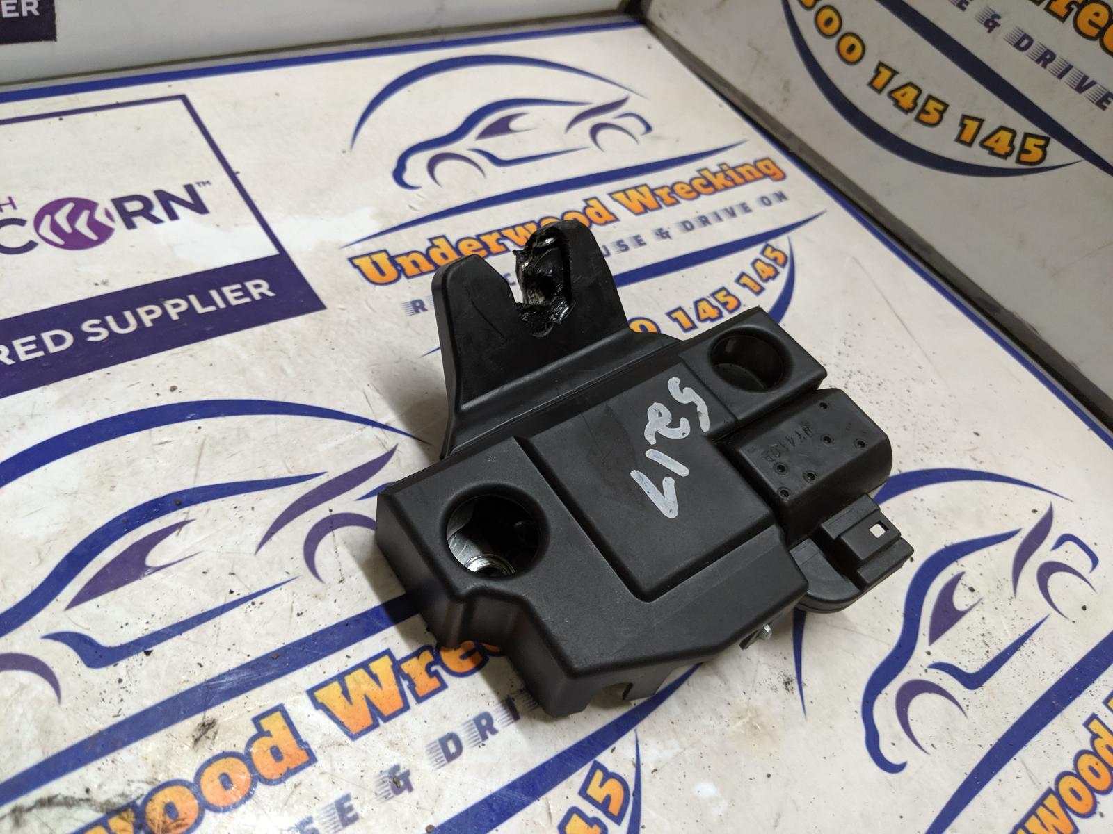 View Auto part Door/Boot/Gate Lock Toyota Camry 2007