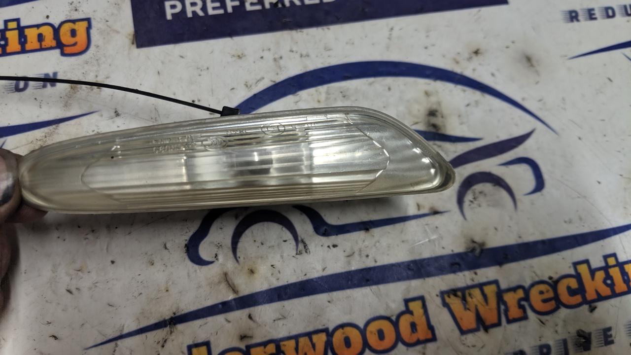 View Auto part Right Indicator/Fog/Side Bmw 1 Series 2009
