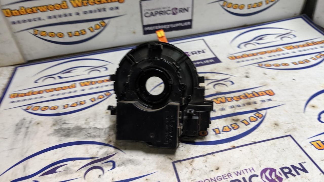 View Auto part Airbag Module/Sensor Isuzu Dmax 2023