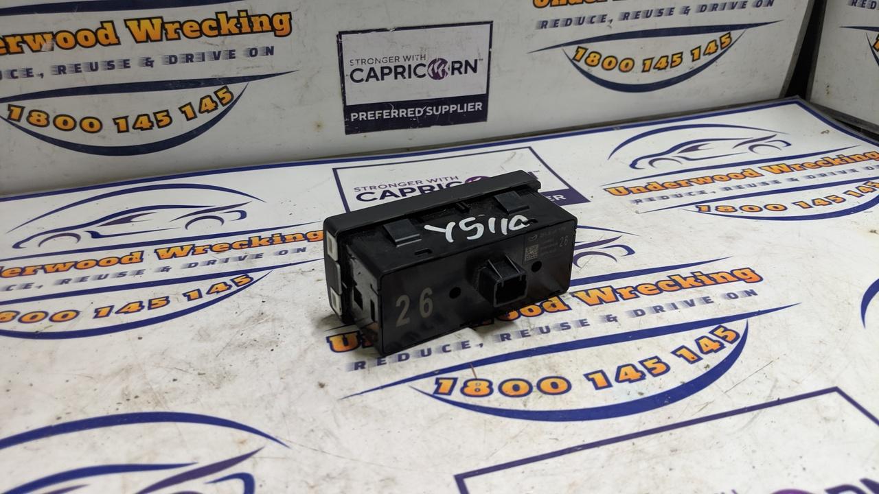 View Auto part Misc Switch/Relay Mazda 2 2020