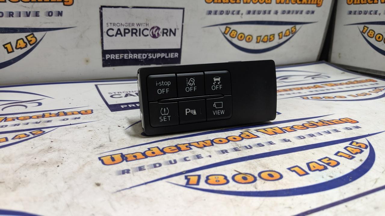 View Auto part Misc Switch/Relay Mazda 2 2020