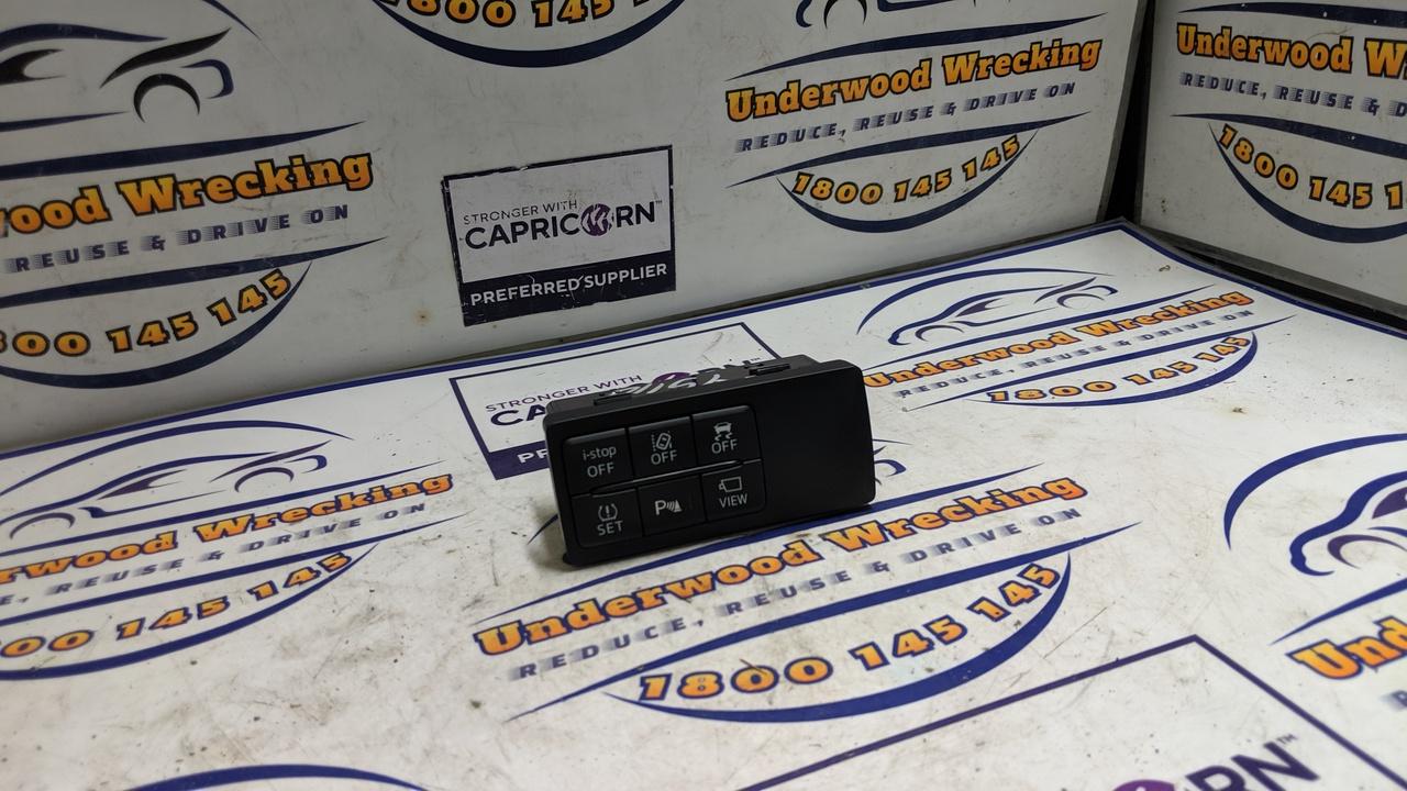 View Auto part Misc Switch/Relay Mazda 2 2020