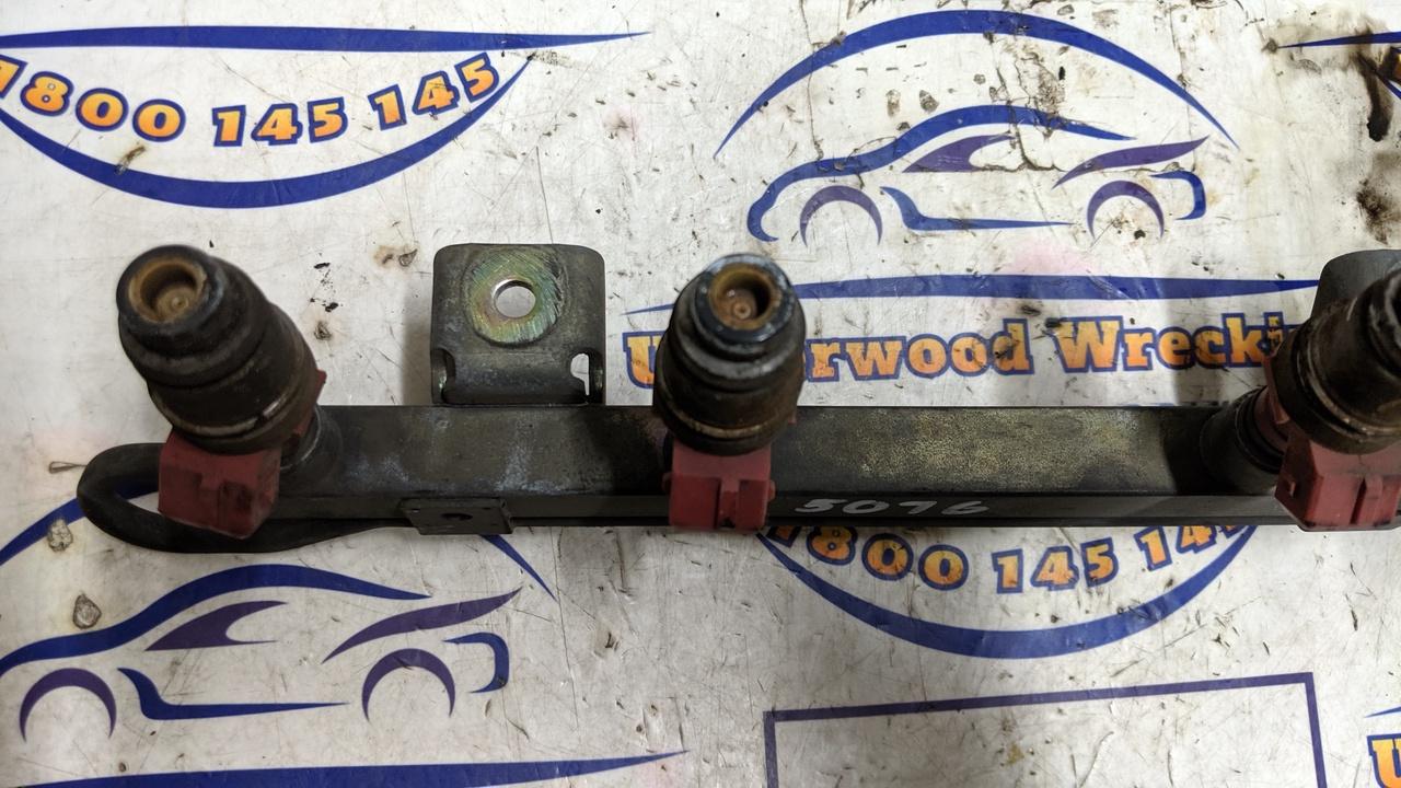 View Auto part Injection Rail Nissan Navara 1998