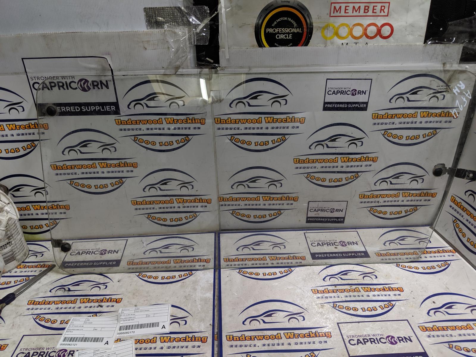 View Auto part Right Rear Side Glass Mitsubishi L300 1982