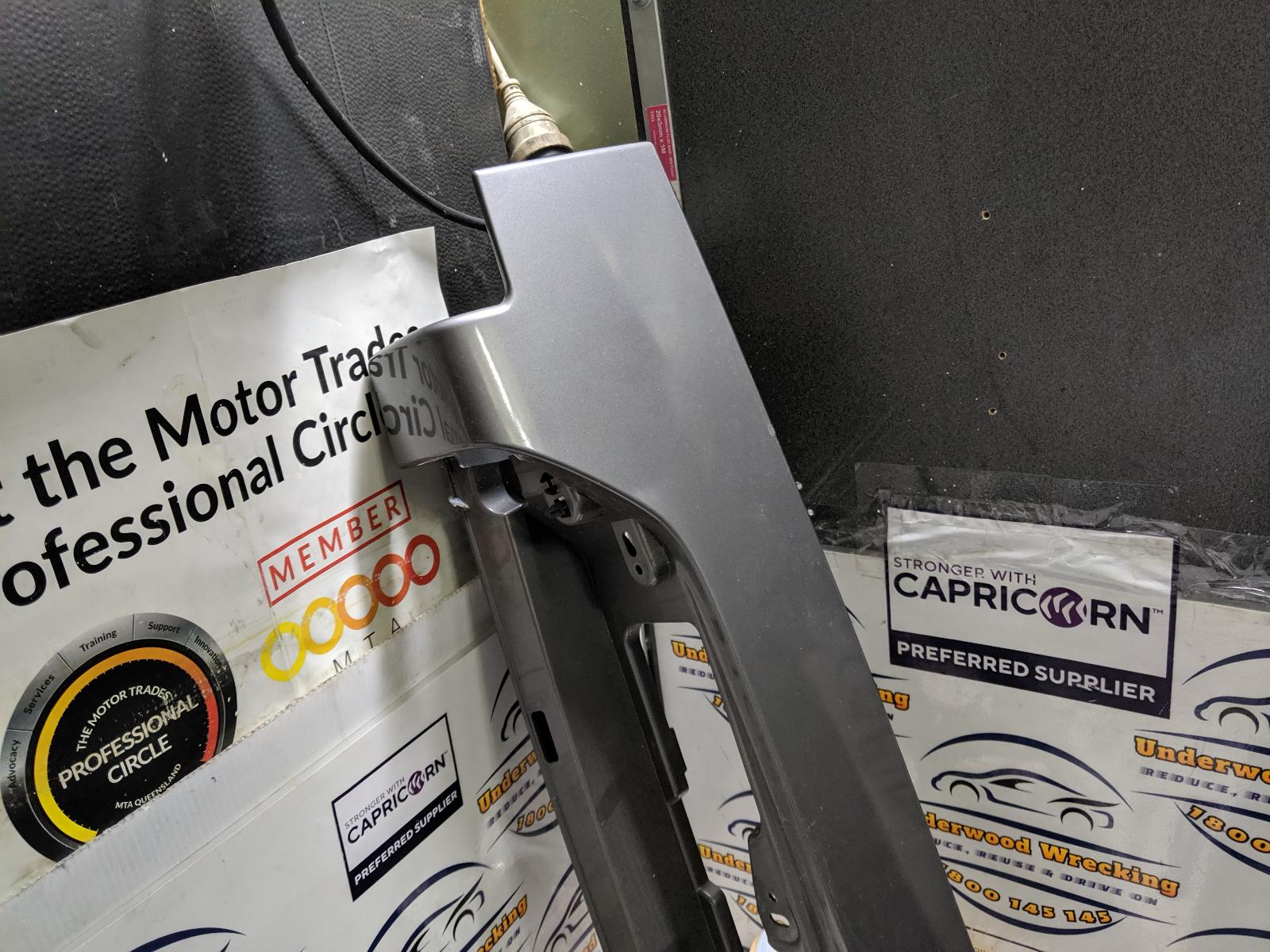 View Auto part Right Taillight Renault Trafic 2017