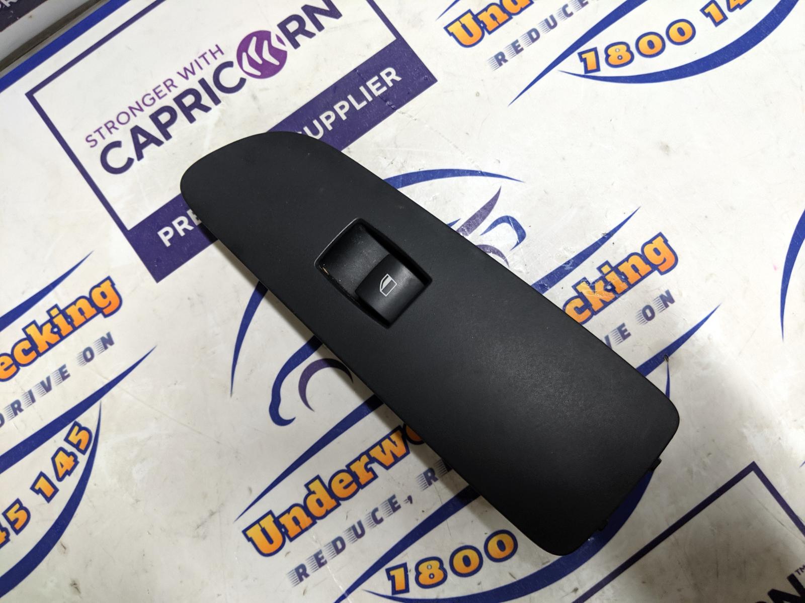 View Auto part Pwr Dr Wind Switch Bmw 1 Series 2009