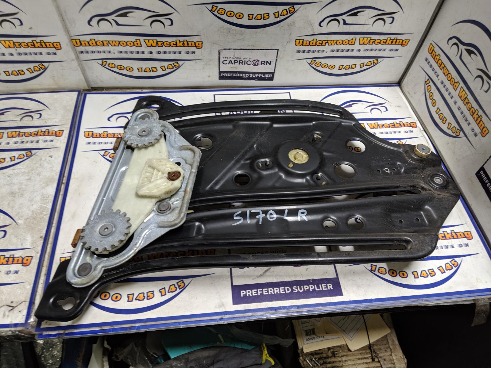 View Auto part Left Rear Wnd Reg/Motor Bmw 1 Series 2009
