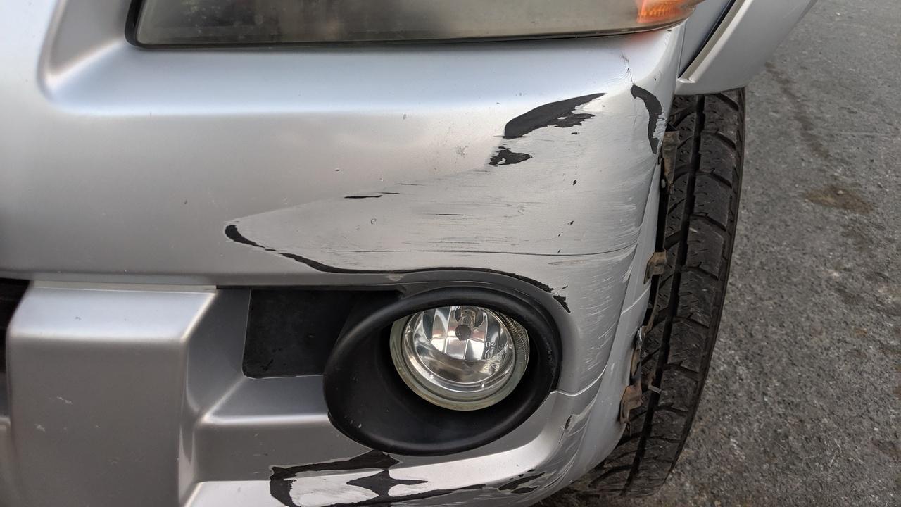 View Auto part Left Indicator/Fog/Side Holden Colorado 2009