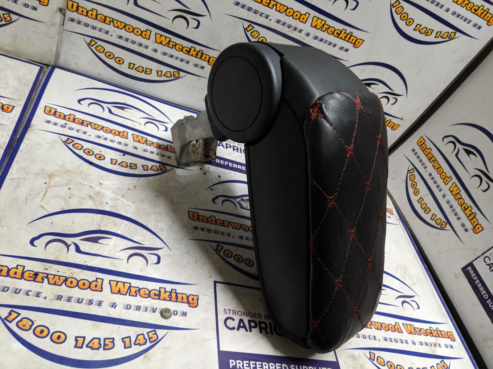 View Auto part Console Audi A3 2008