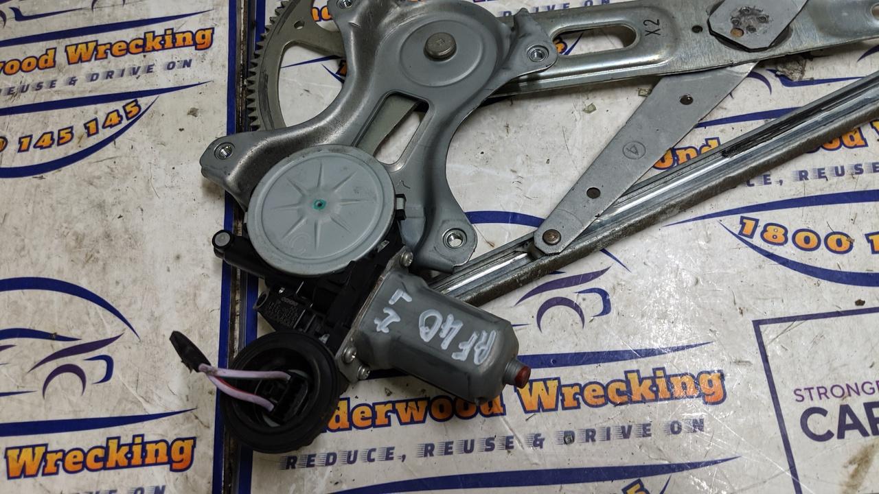 View Auto part Left Front Window Reg/Motor Toyota Yaris 2013
