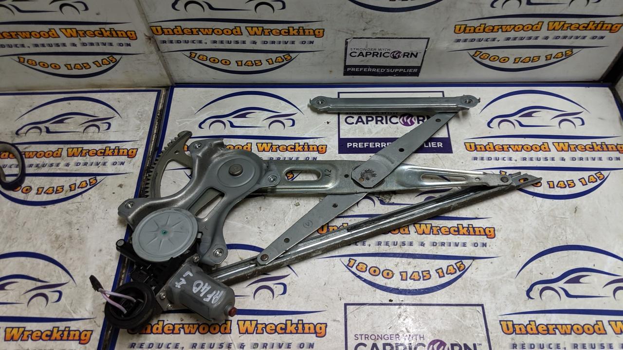 View Auto part Left Front Window Reg/Motor Toyota Yaris 2013