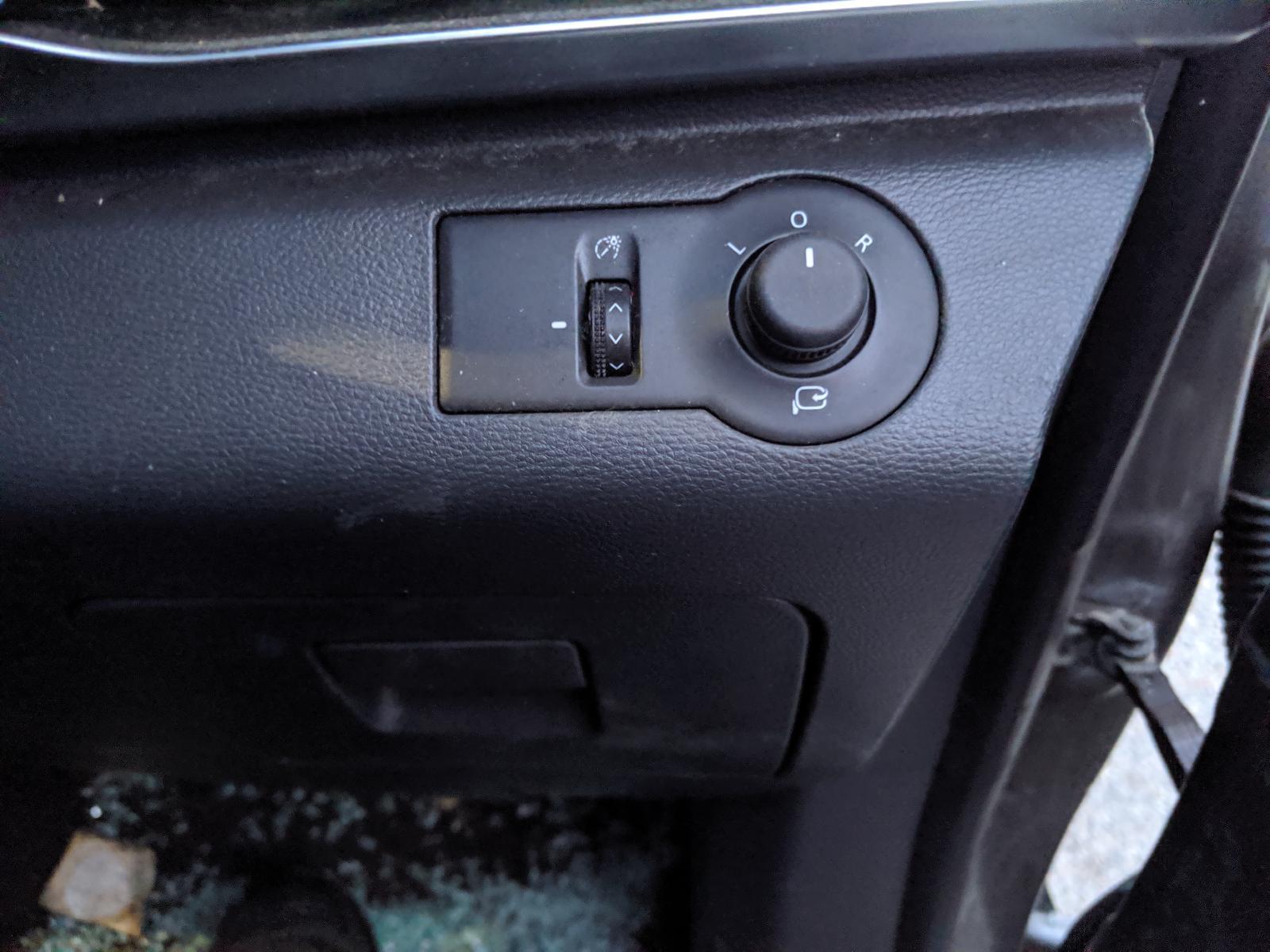 View Auto part Misc Switch/Relay Ldv D90 2020