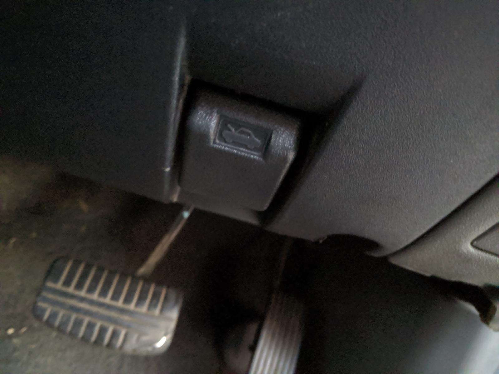 View Auto part Bonnet Release Mitsubishi Pajero 2004