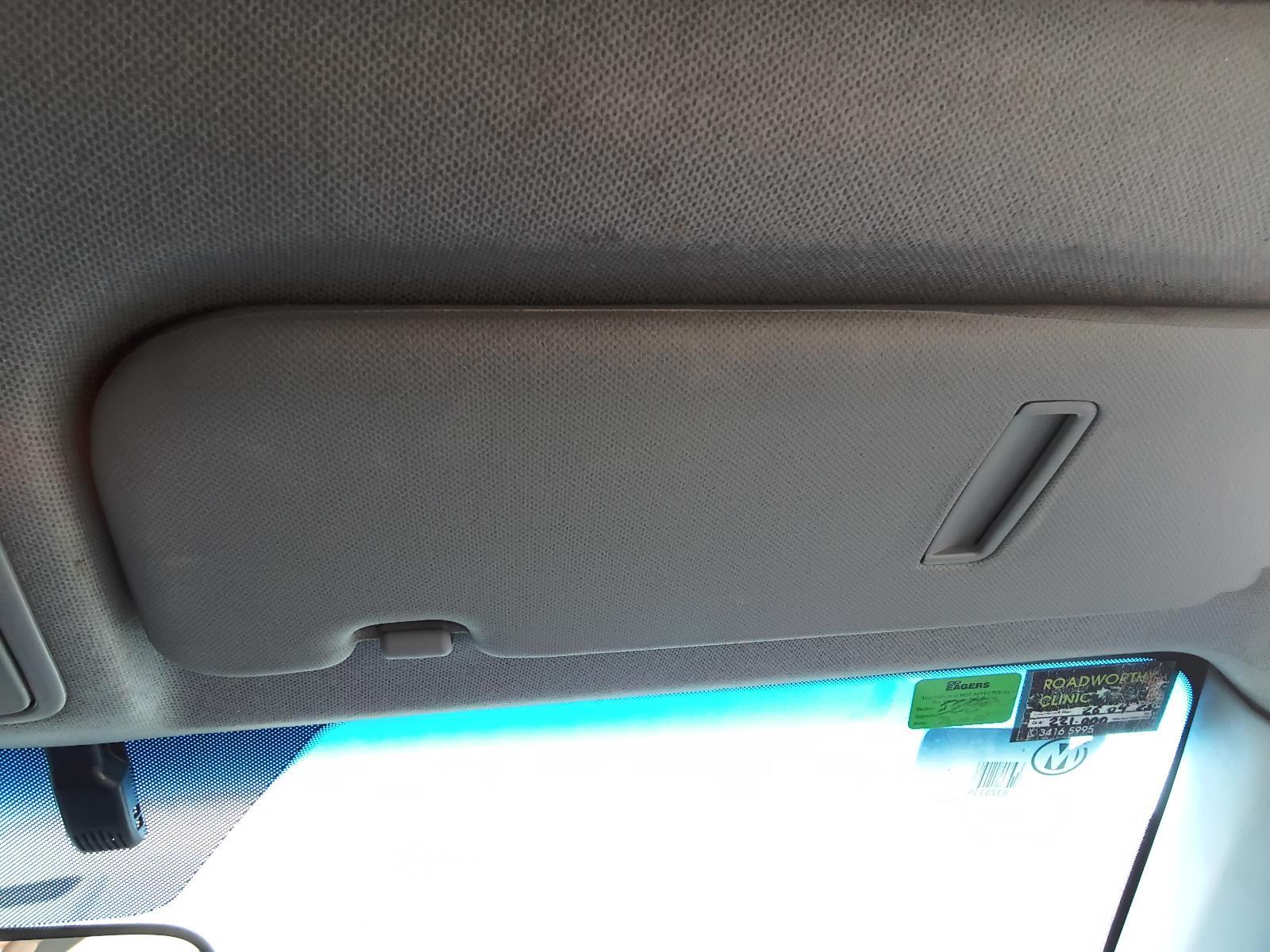 View Auto part Sunvisor Hyundai Veloster 2014