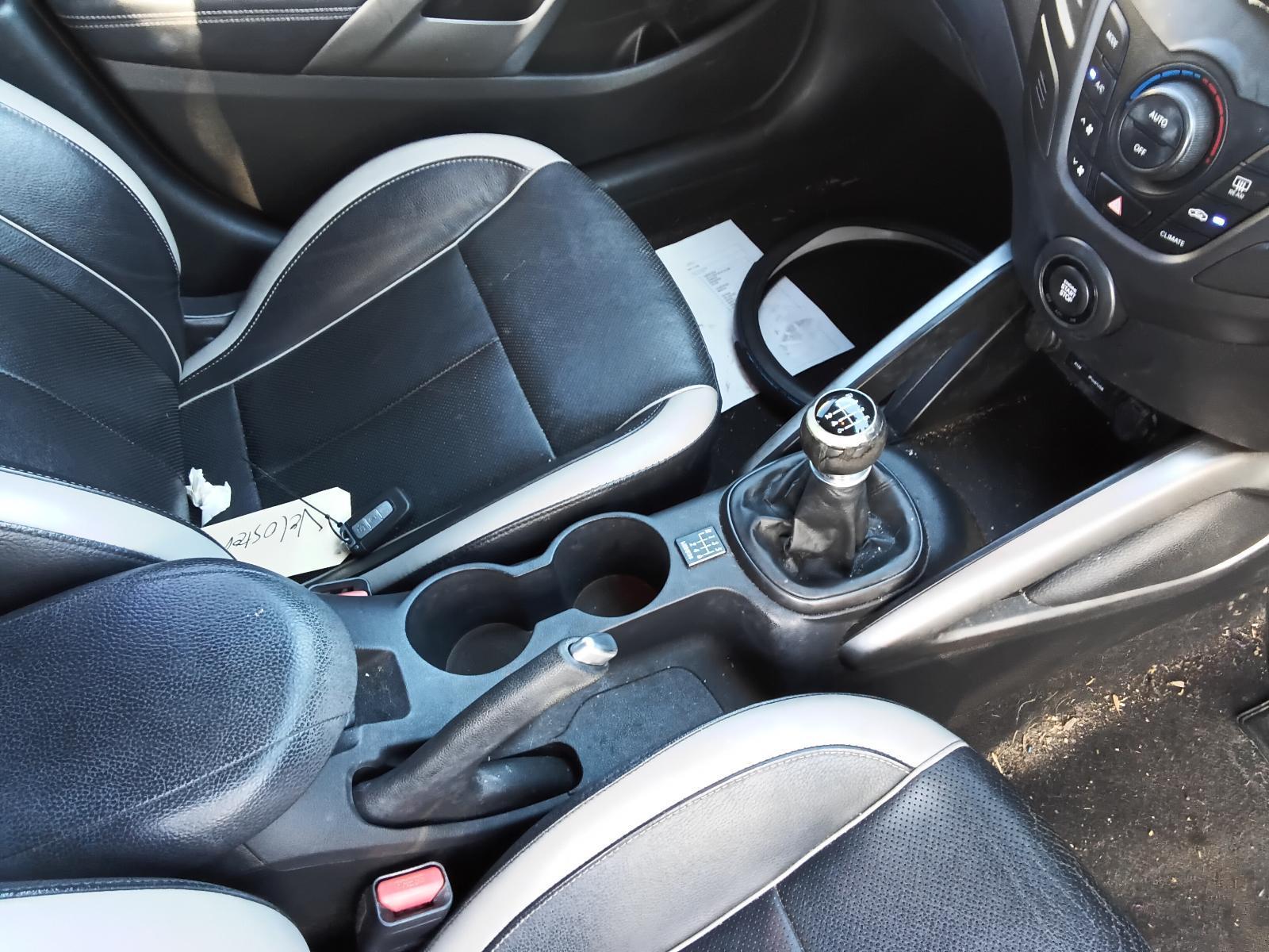 2014 Hyundai Veloster Handbrake Lever View Auto part Handbrake Lever Hyundai Veloster 2014