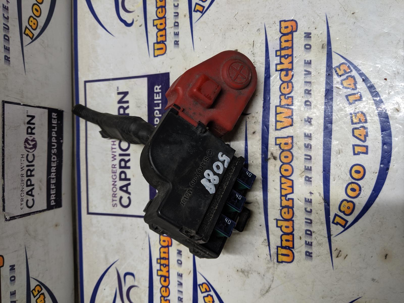 View Auto part Battery Terminal Ssangyong Stavic 2014
