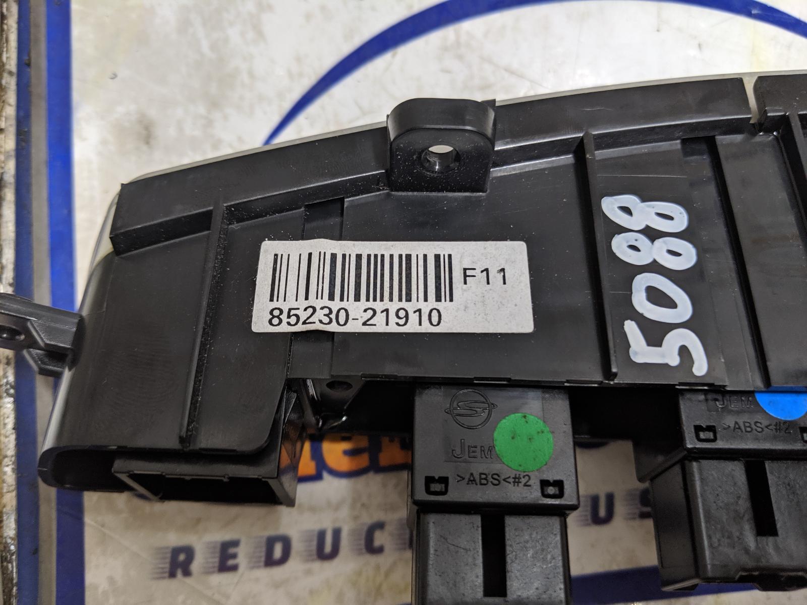 2014 Ssangyong Stavic Misc Switch/Relay View Auto part Misc Switch/Relay Ssangyong Stavic 2014