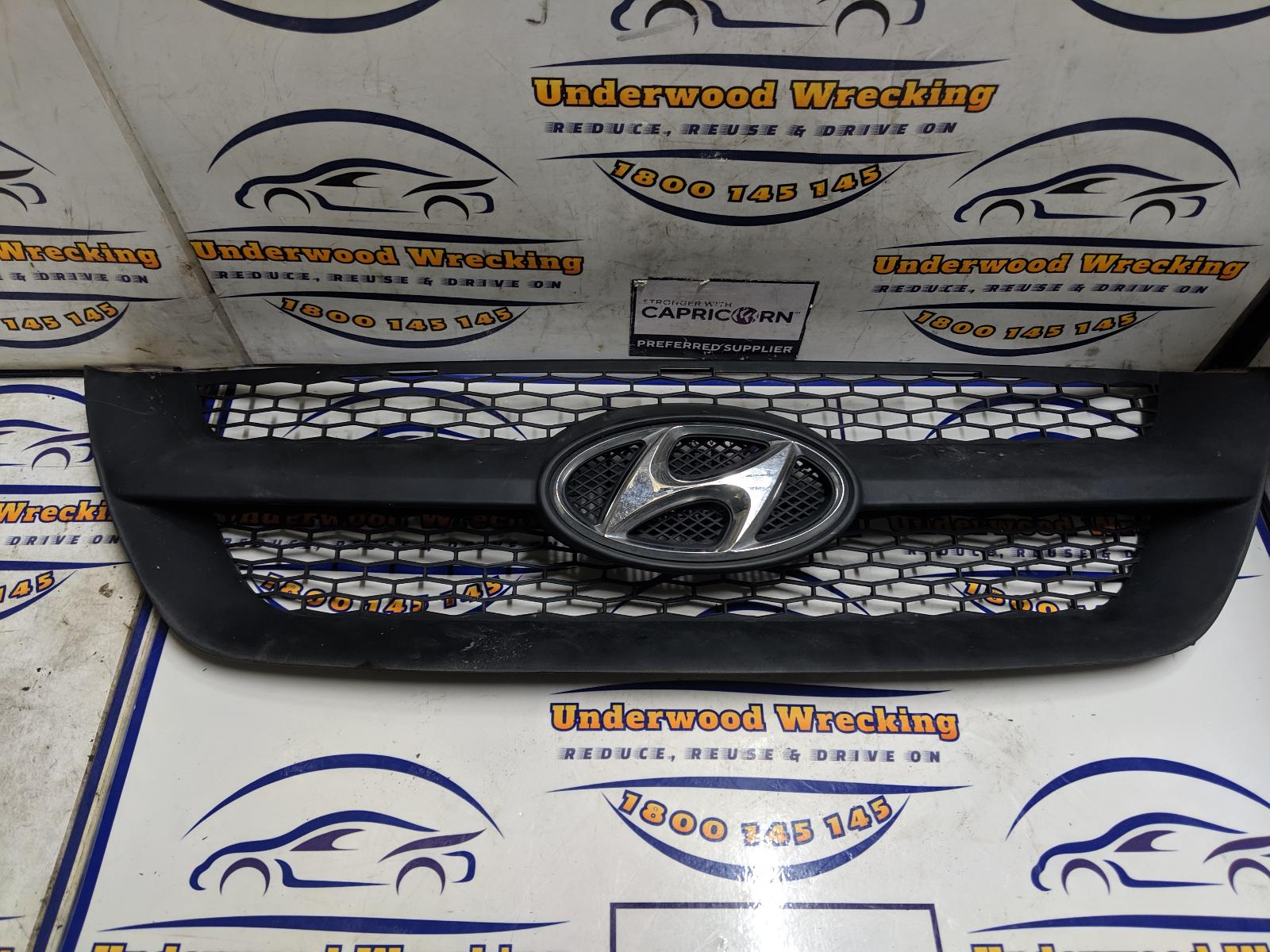 View Auto part Grille Hyundai Sonata 2005
