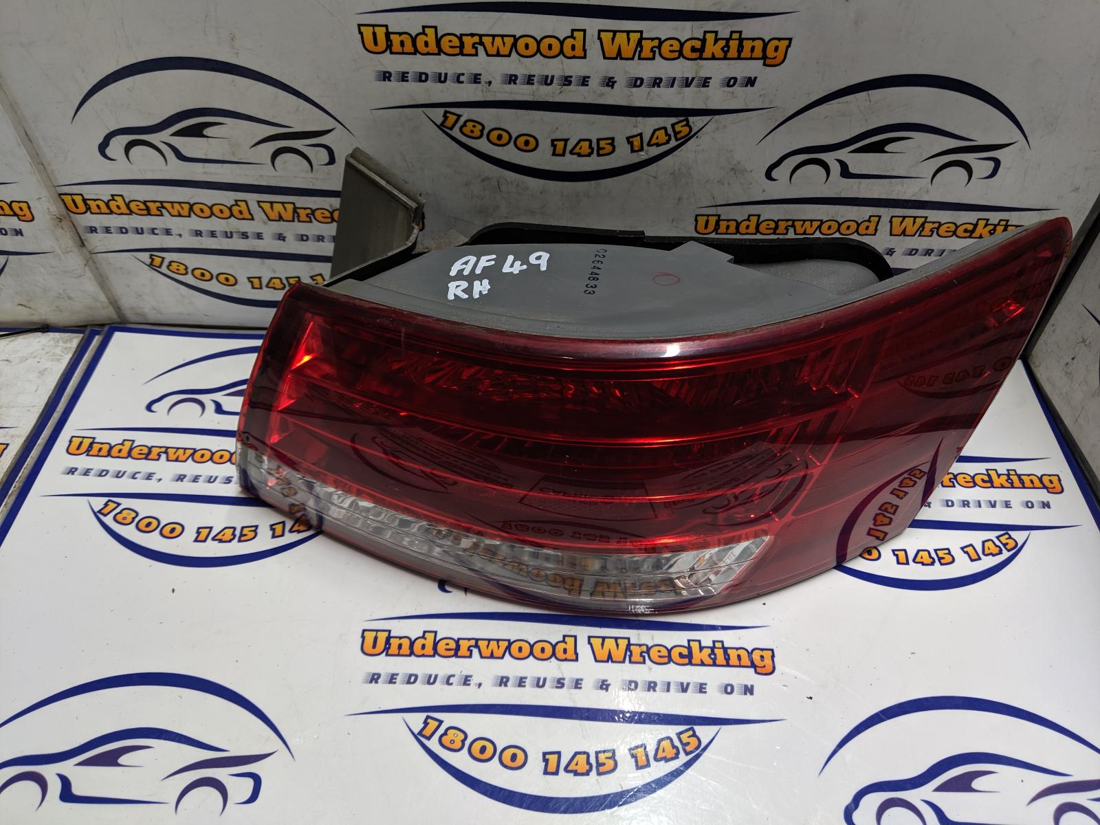 2005 Hyundai Sonata Right Taillight View Auto part Right Taillight Hyundai Sonata 2005