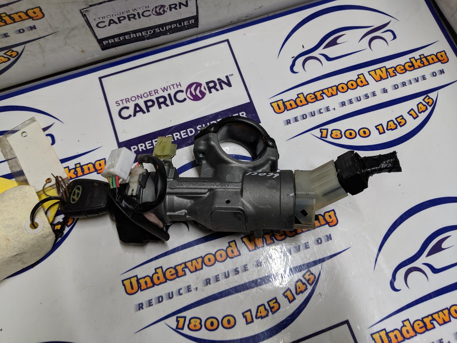 View Auto part Ignition W/ Key Hyundai Iload/imax 2008