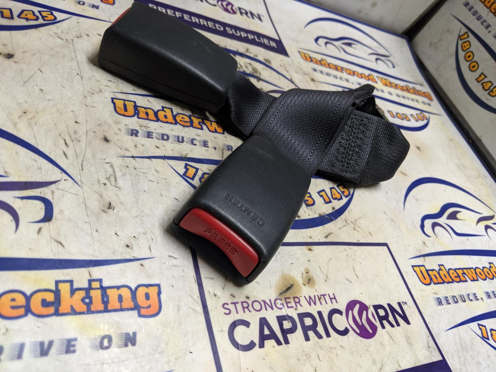 View Auto part Seatbelt/Stalk Toyota Corolla 2002