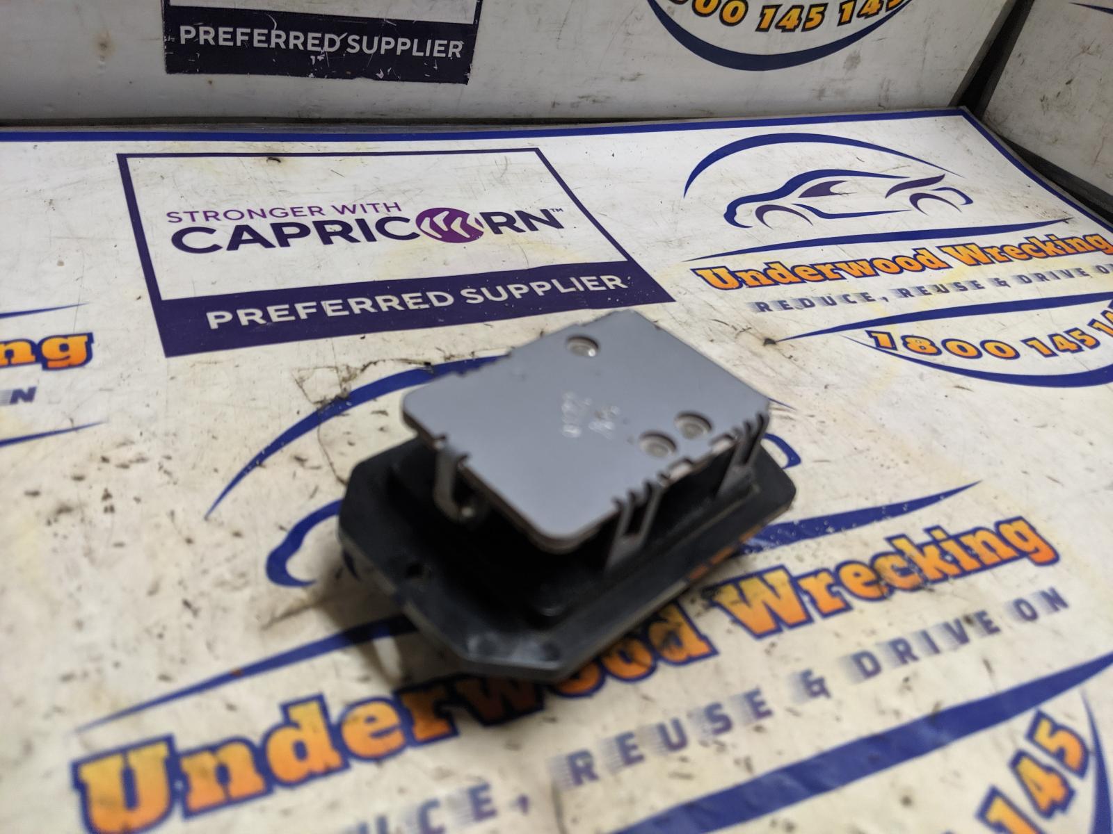View Auto part Fan Speed Resistor Suzuki Swift 2007