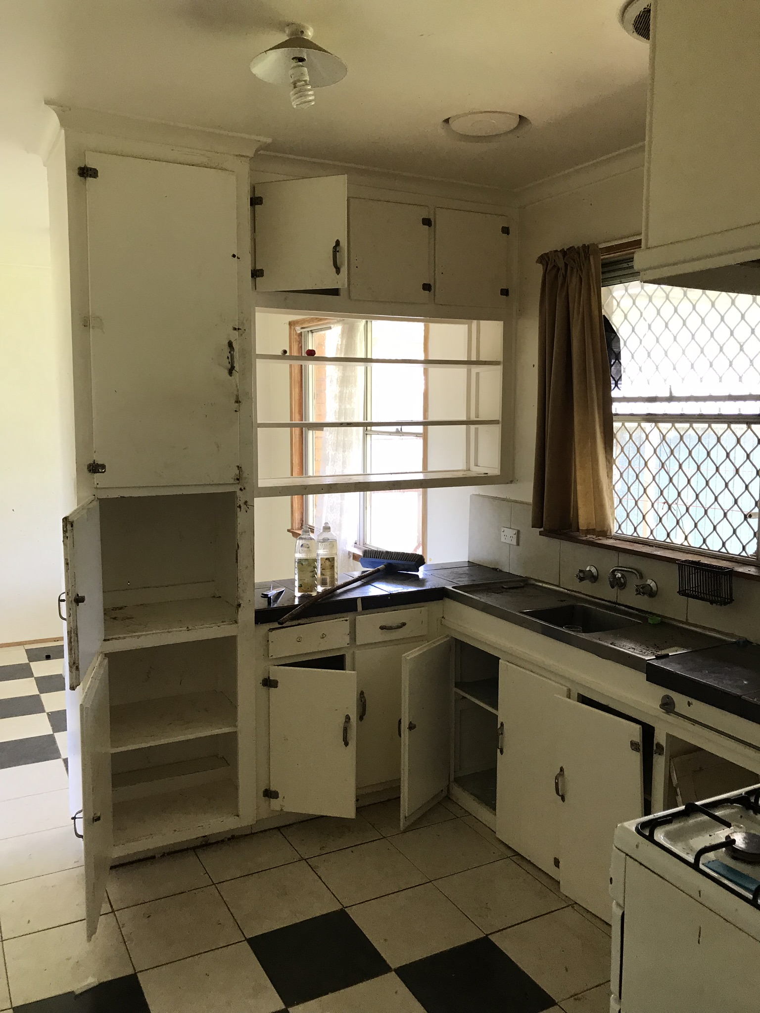 Need Kitchen Doors Replaced Repaired Kitchen Renovation