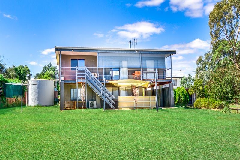 50 Lakeside Boulevard, Derrinal, VIC 3523, Sale & Rental History